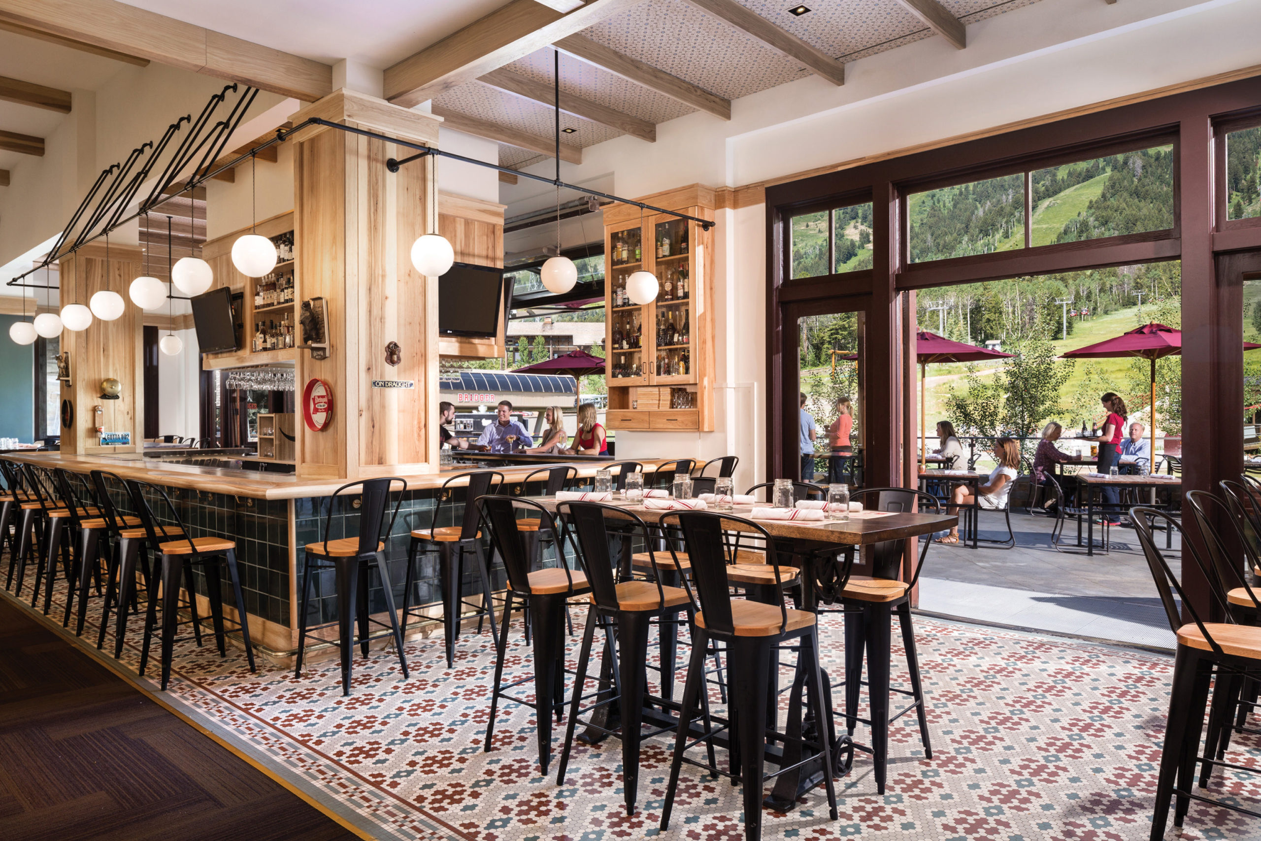 JAC_560_print-medium