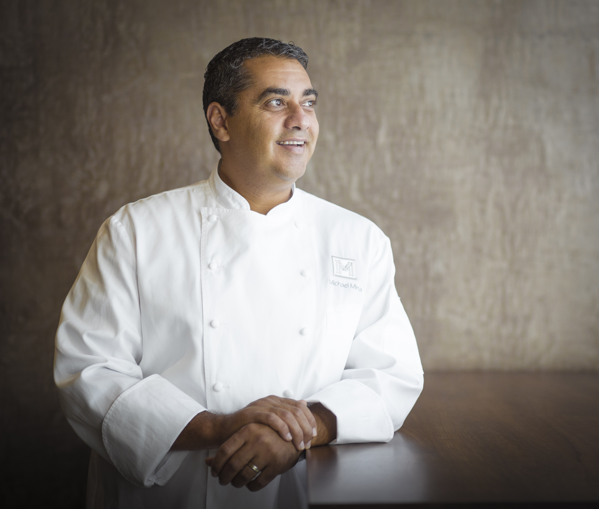 Michael Mina - Headshot - MM252 Brand